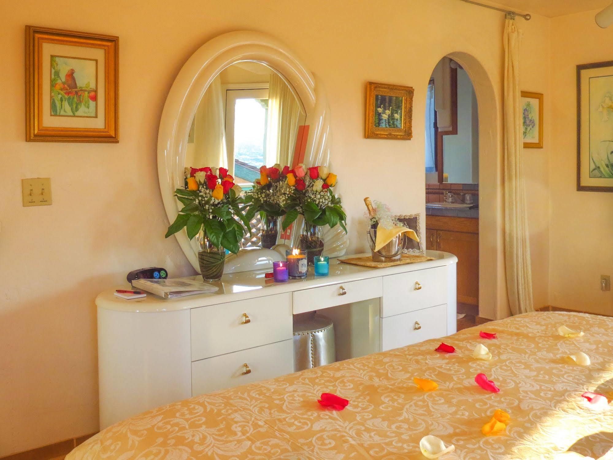 Topanga Canyon Inn Bed And Breakfast Esterno foto